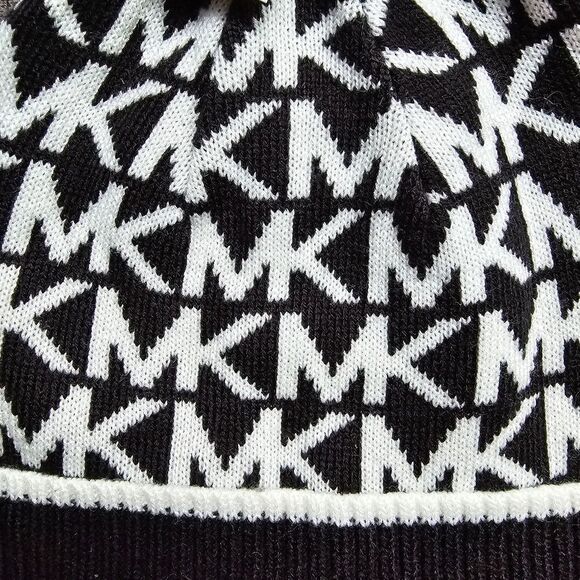 Michael Kors Women`s Bordered MK Logo Cuff Beanie HAT Black & white NWT main image 4